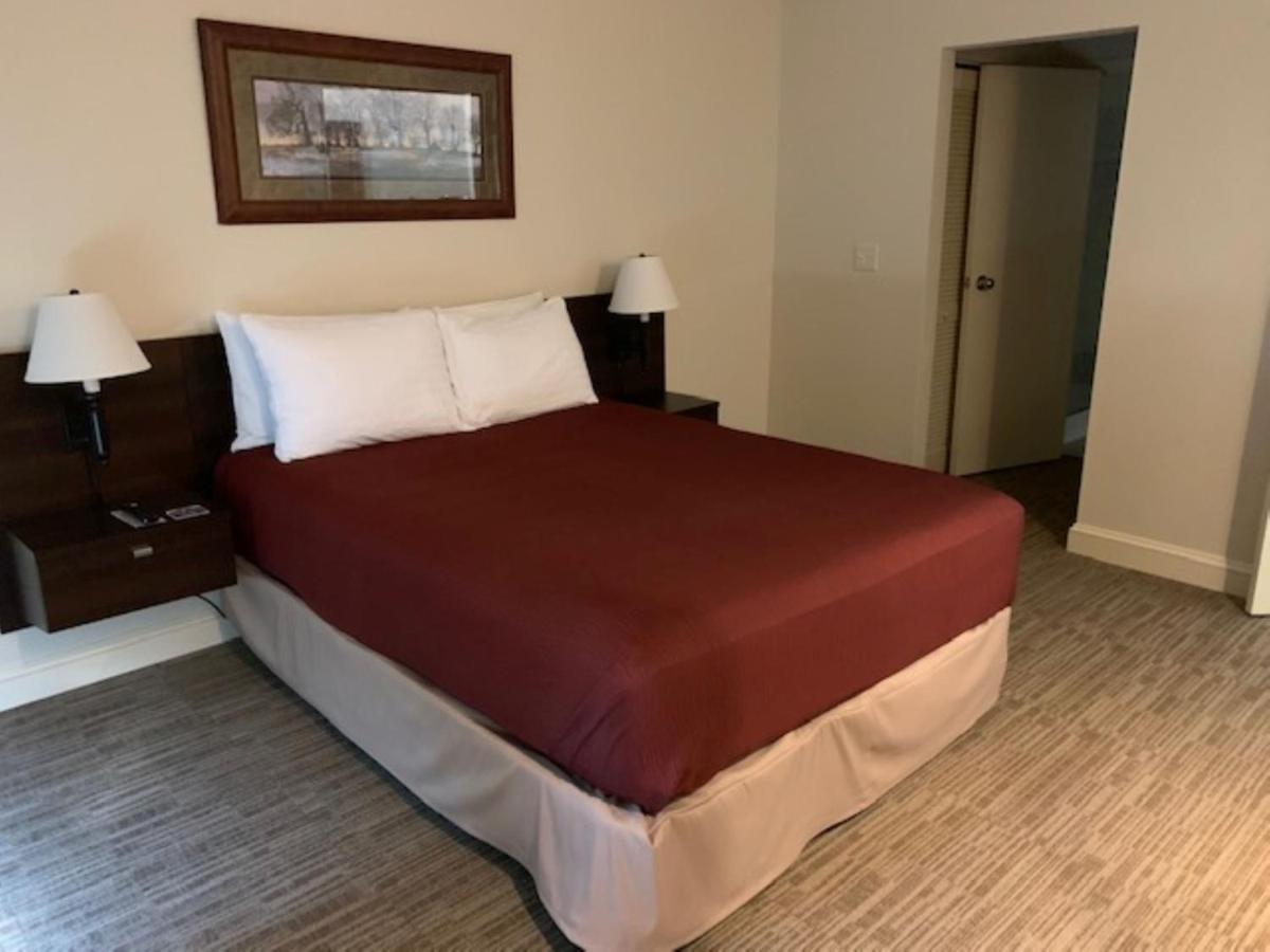 Mccoy'S Inn Ripley Екстер'єр фото